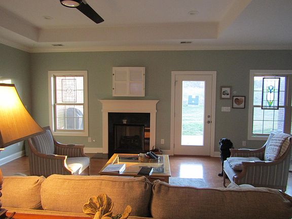 4th image of 2021 Berry Hill Dr