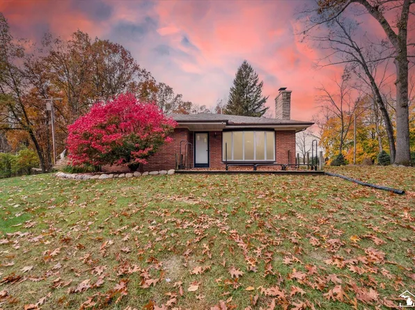 16455 Dixon Rd, Petersburg, MI 49270