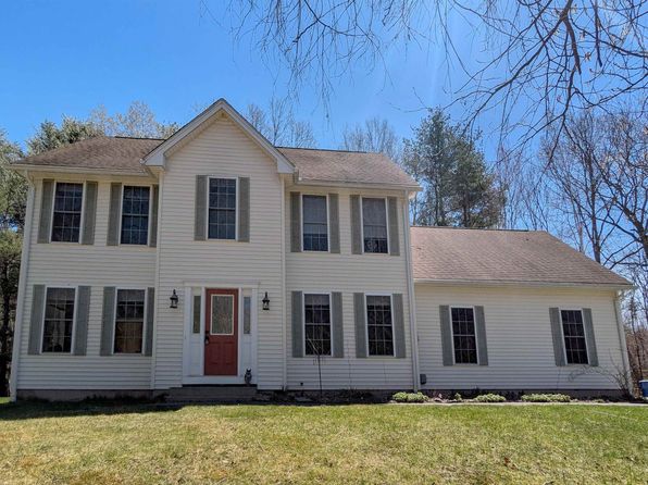 4 Sheridan Drive, Londonderry, NH 03053