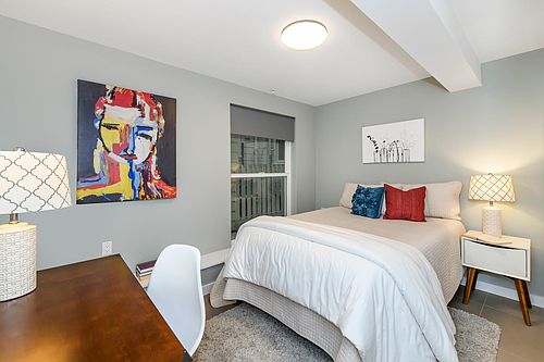 4th image of 2021 Powell St