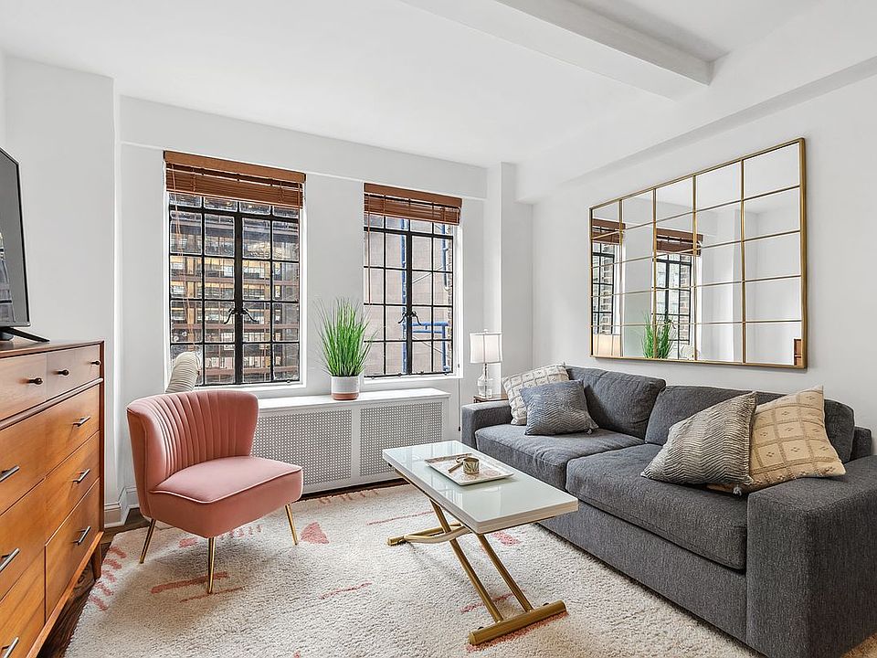1st image of 320 E 42nd St APT 907