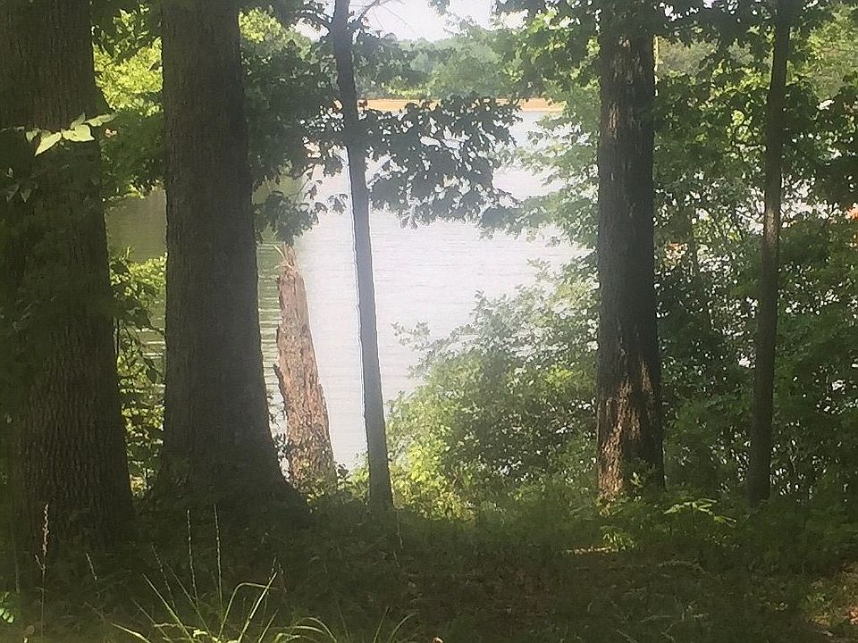 1st image of 106 Grand Valley Dr