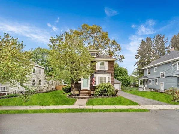 98 Haseltine St, Haverhill, MA 01835