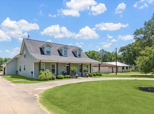 1170 Woody Ln, Sealy, TX 77474