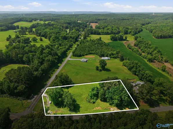 3563 E Upper River Rd, Somerville, AL 35670