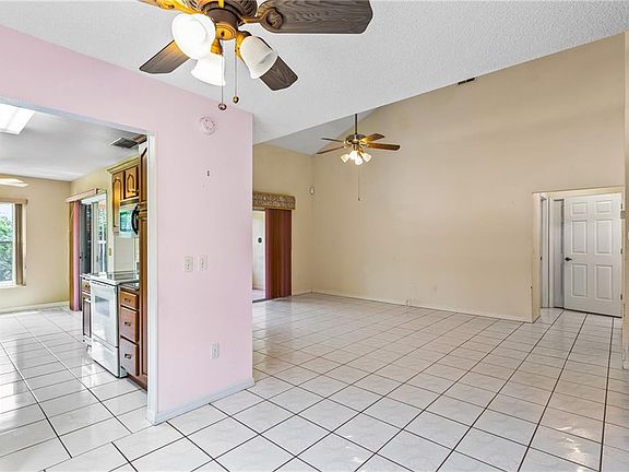 5th image of 1205 Moses Creek Ct