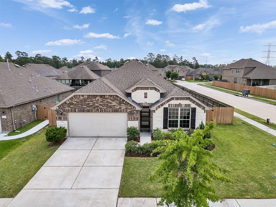 27997 Lone Hollow Ln