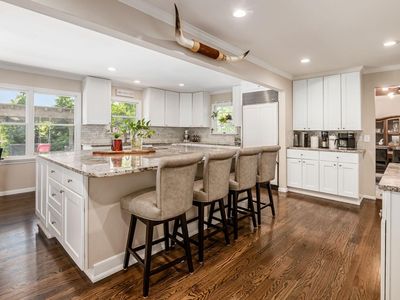 2570 Lane Rd, Upper Arlington, OH, 43220