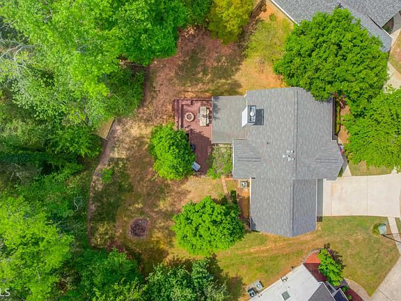 3rd image of 3229 Ashwood Grove Park
