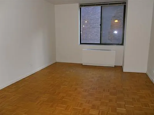 Rented by Keller Williams NYC | media 34