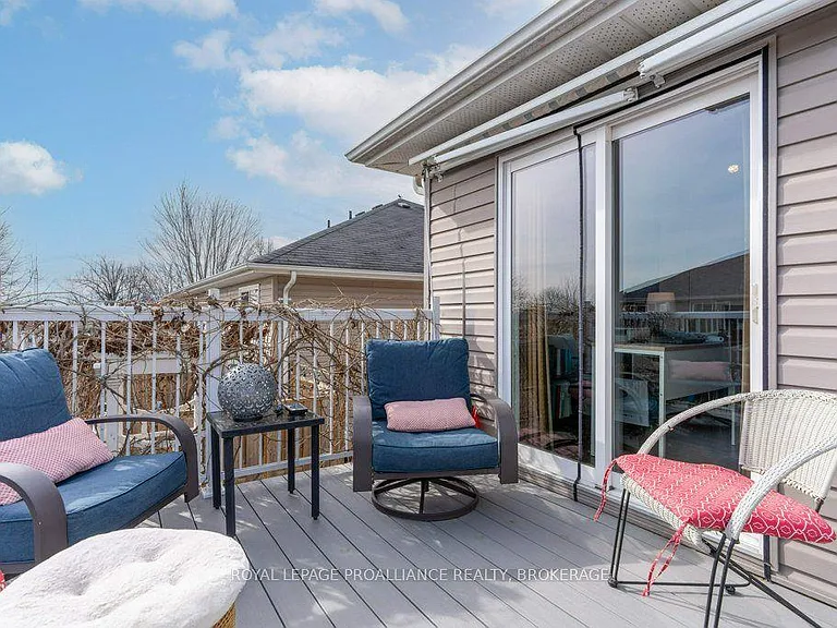 146 Virginia St — Photo 24