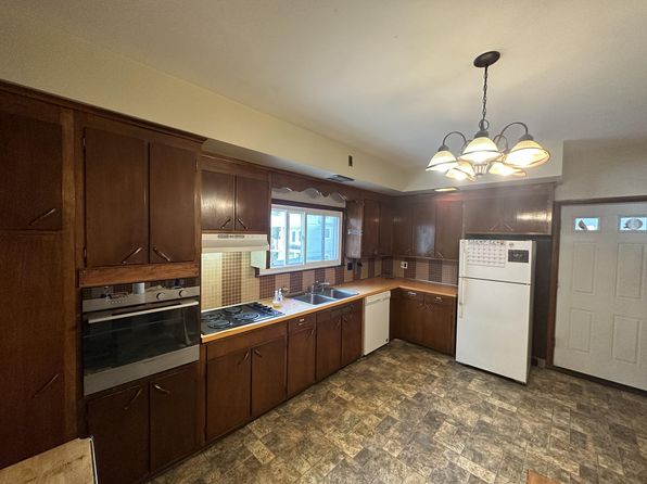 (undisclosed Address)