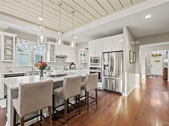 3rd image of 10443 Chickahominy Falls Ln