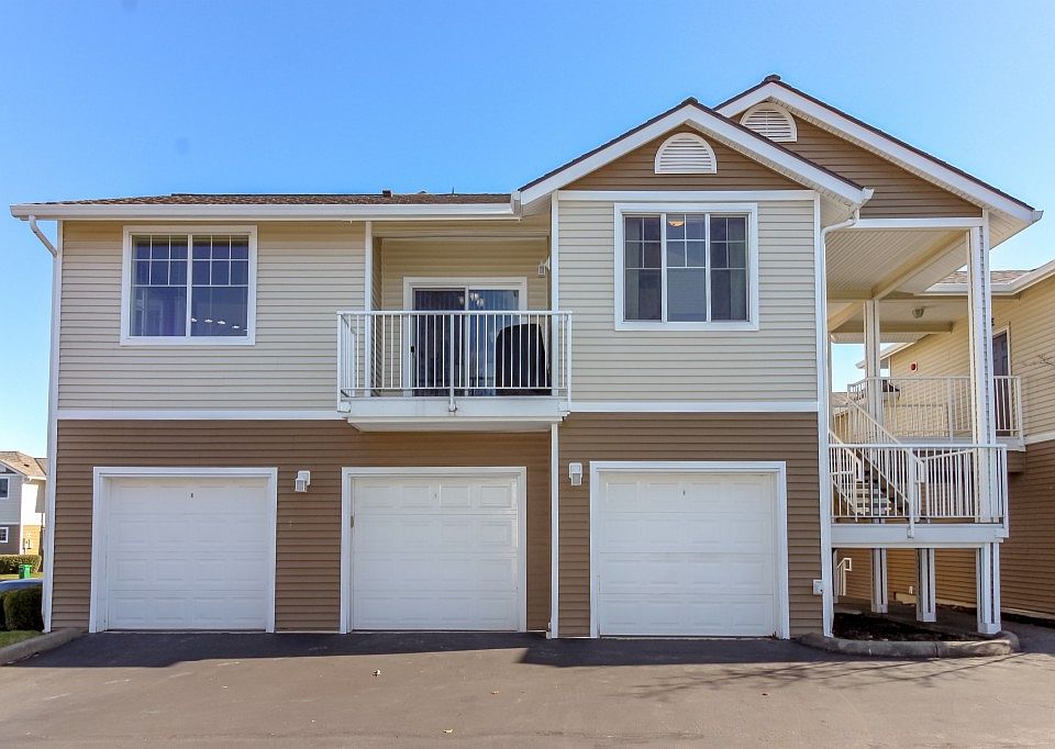1st image of 1124 59th St SE Unit B