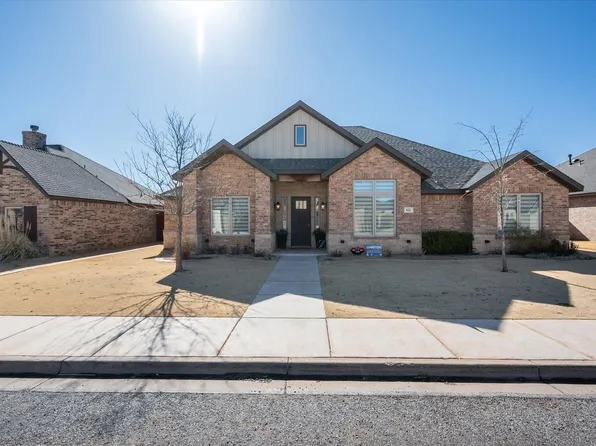 621 N 10th St, Wolfforth, TX 79382