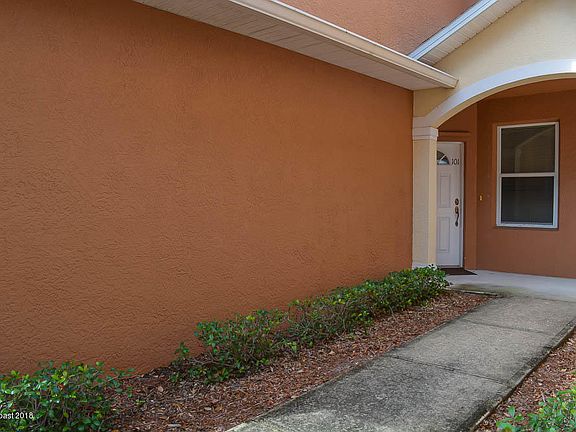 5th image of 1030 Venetian Dr Unit 101