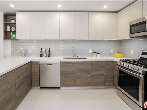 3rd image of 5778 W Olympic Blvd #3B-2Ba-1700Sqft