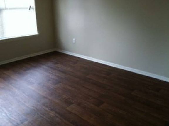 Updated Vinyl Flooring