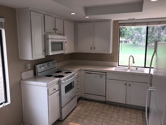 5th image of 38 La Cerra Dr