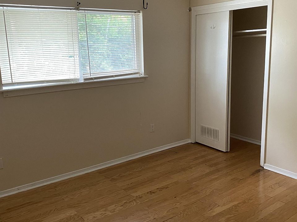 1st image of 139 McDonnell Ave APT 21