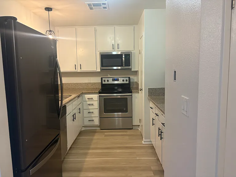 2031 San Simeon St — Photo 11