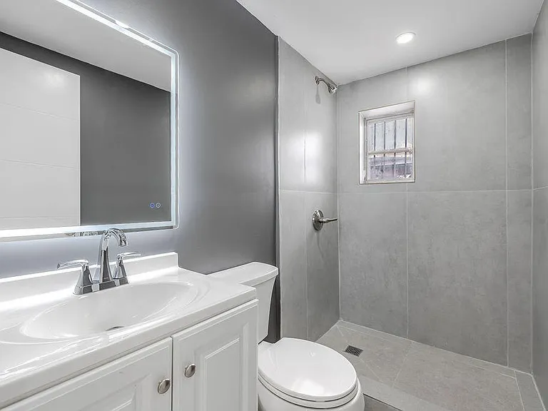 321 NW 21st Ave #H — Photo 13