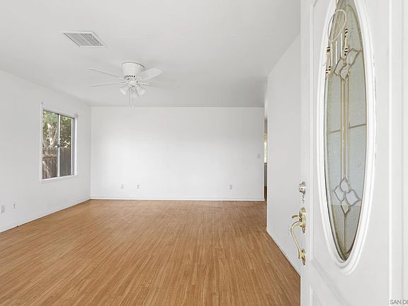 4th image of 1039 Alveda Ave