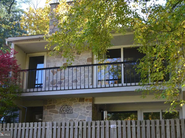 258 W Chelsea Cir, Newtown Square, PA 19073