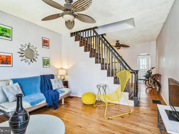 2519 Webb St, Philadelphia, PA 19125