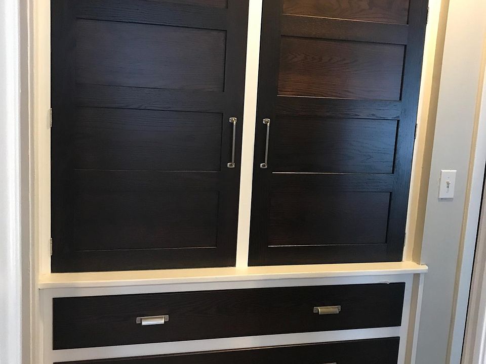 2nd fl hall storage