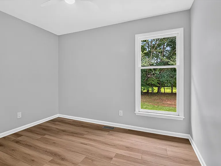 912 Kearney Dr — Photo 28