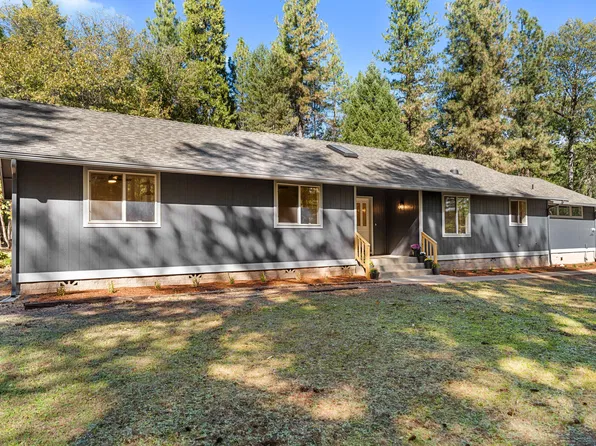 420 Sallsten Rd, Grants Pass, OR 97527