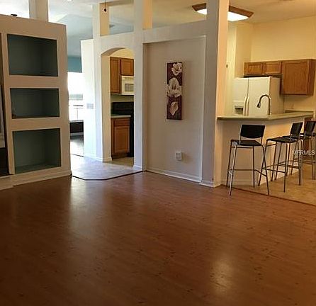 4th image of 126 Megan Ct
