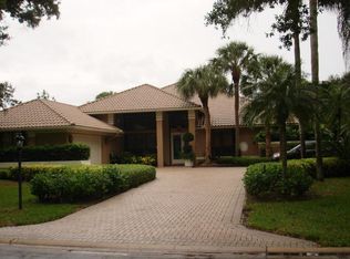 112 Commodore Dr, Jupiter, FL 33477