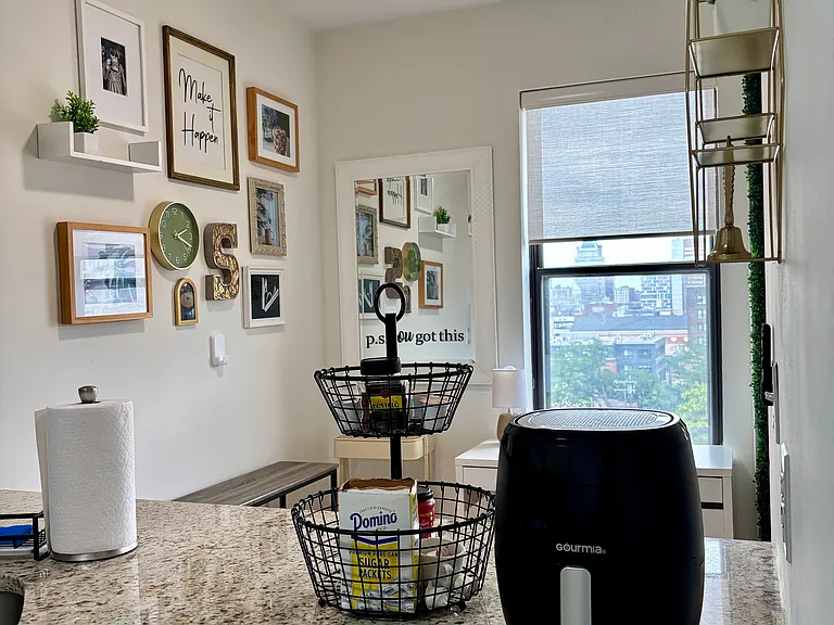 1001 Saint Paul St #7F — Photo 10