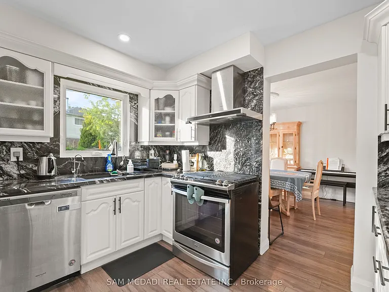 6251 Saltmarsh Ct — Photo 16