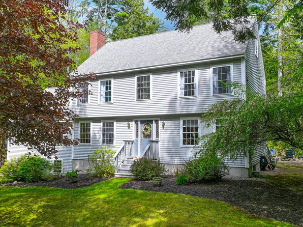 25 Jefferson Court, Naples, ME 04055