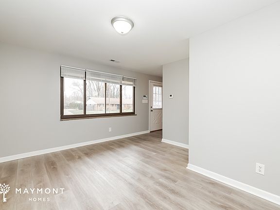 4th image of 1108 Georgian Dr