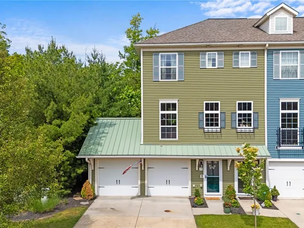 34 Grandview Dr, Rocky River, OH 44116