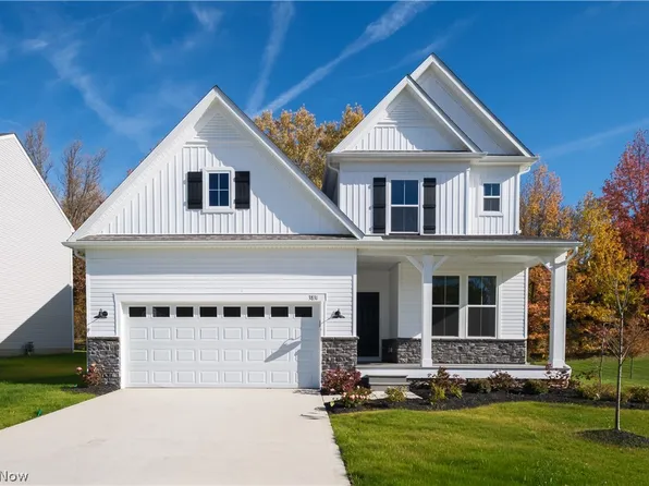 3831 Golden Wood Way, Green, OH 44685