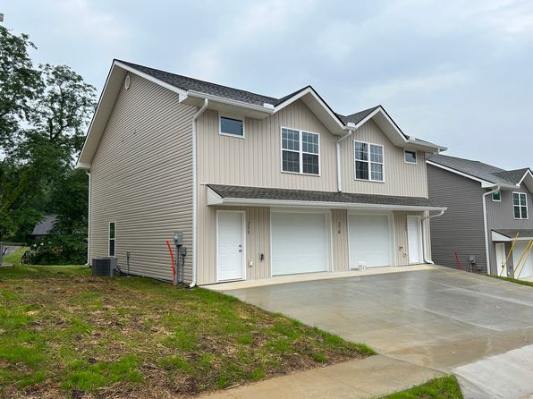 270 Keswick Dr #200