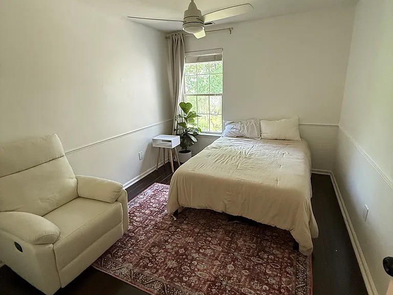 4002 Waltham Ct — Photo 10