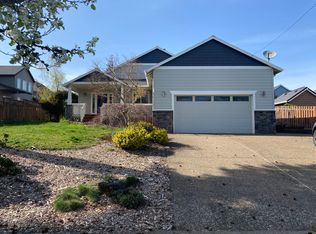 19399 Pease Rd, Oregon City, OR 97045