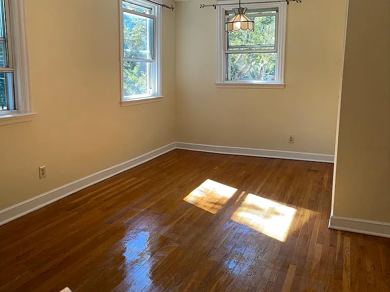 871 W Walnut Ln #2 — Photo 8