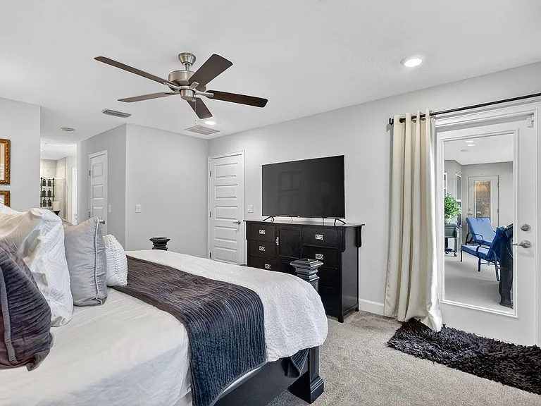 8652 Waterstone Blvd — Photo 38