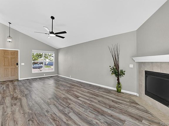 4th image of 11332 Niagara Street