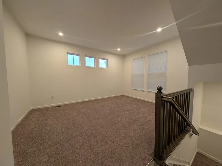 8246 Woodstar Dr — Photo 9