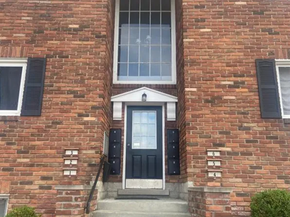 31831 Grand River Ave Unit 9, Farmington, MI 48336