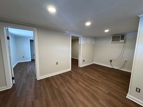 5th image of 904 Coldwater Rd #6