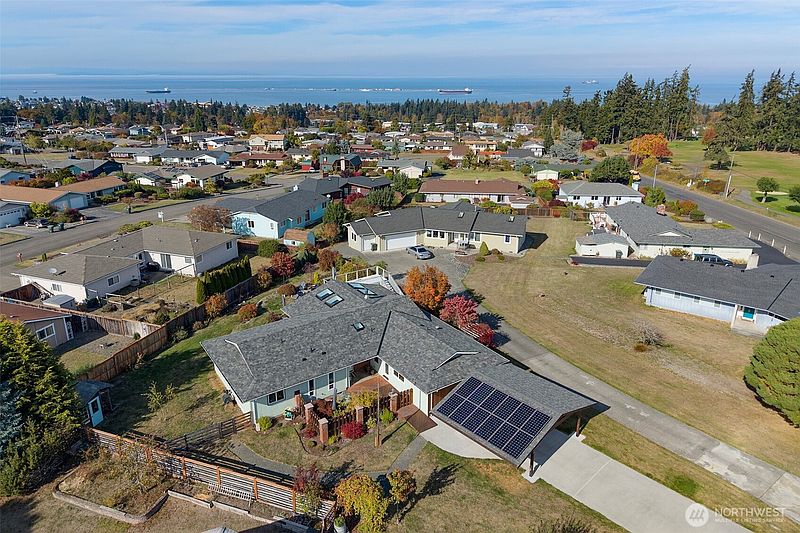 2nd image of 808 S Golf Course Road